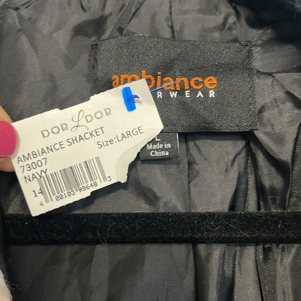 NWT women’s shacket - Picture 5 of 9